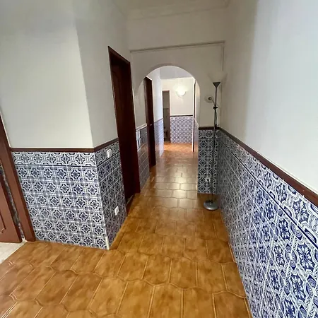 De Casal Acolhedor Laranjeiro (Lisbon)