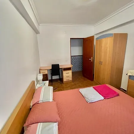 Проживание в семье De Casal Acolhedor Laranjeiro (Lisbon)